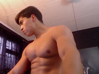 Noah Bezs webcam model stream image