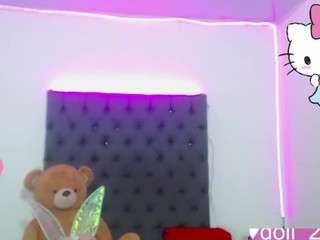 lucianadolll webcam model stream image