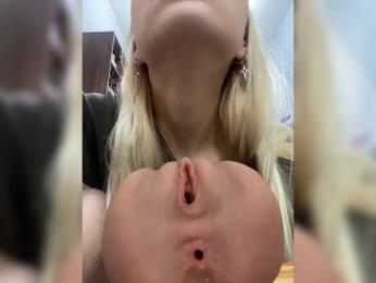 freakfarm webcam model stream image