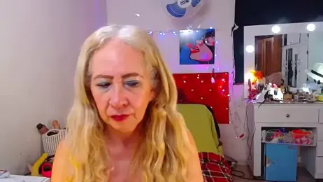 lucy_belle_bm webcam stripchat model stream image