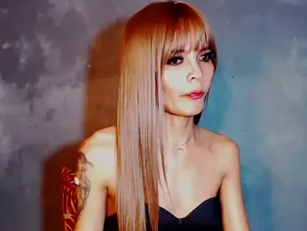 TsLauraLove webcam model stream image