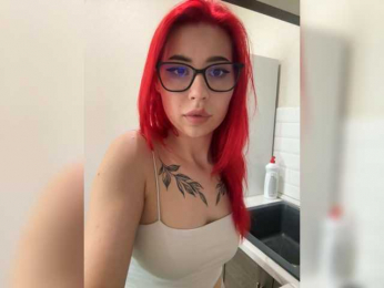 Aliisss webcam model stream image