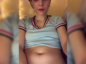 MilaMcGarden webcam model stream image