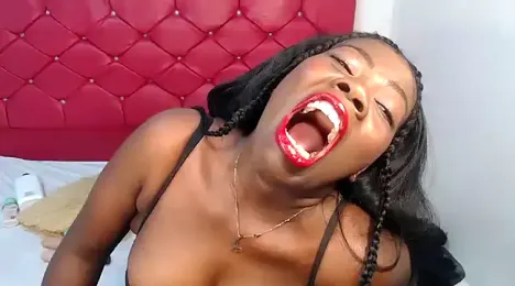 hillarybrownx webcam stripchat model stream image