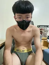 Allen111014 webcam stripchat model stream image
