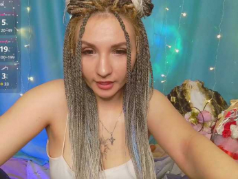 MagicalLouu webcam model stream image
