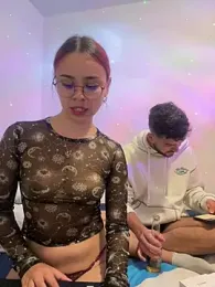 JamesAndVelveet webcam model stream image