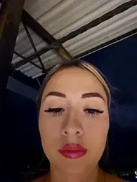 Natasanz webcam model stream image