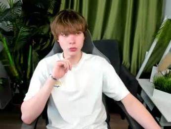 andyjey_ webcam model stream image