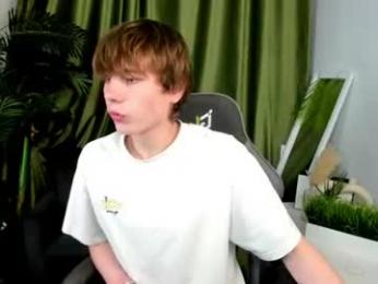 andyjey_ webcam model stream image