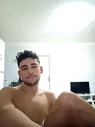 Yasinyasin7 webcam model stream image