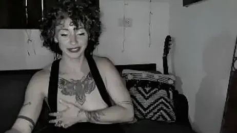 trixxxy_rose webcam model stream image