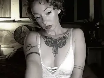 trixxxy_rose webcam model stream image
