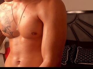 Gregory Cooper webcam preview