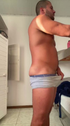 Romaninhoo webcam model stream image