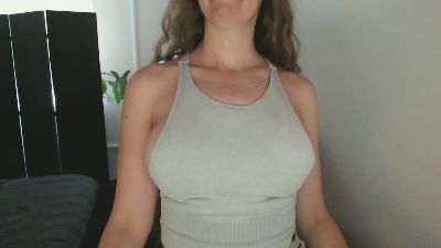LoVe_On webcam model stream image