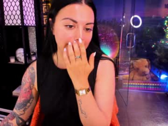 alma_pearl webcam model stream image