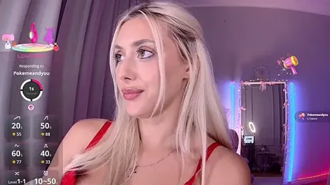 LoryWood webcam model stream image