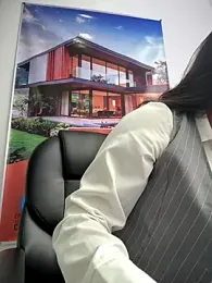 LIZ-06_ webcam model stream image