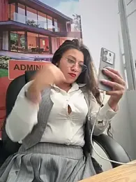 LIZ-06_ webcam model stream image