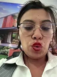 LIZ-06_ webcam model stream image