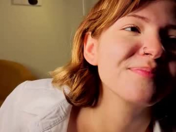 moirebaggs webcam model stream image