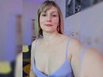 Valkiriyas webcam bongacams model stream image