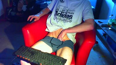 Hotbiboy0493 webcam model stream image