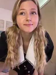 LunaRase webcam model stream image