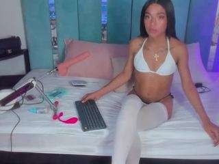 sophieedoll webcam model stream image