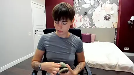 EmiliaYours webcam model stream image