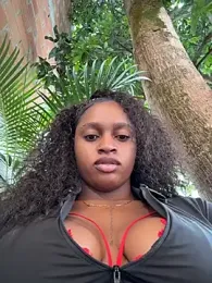 darle_volant webcam stripchat model stream image
