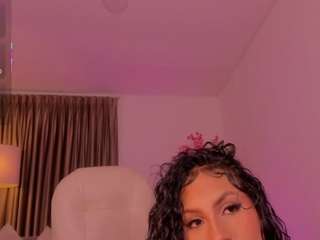 hannaa-thompson webcam model stream image