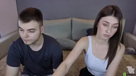vikki_and_george webcam model stream image