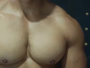 moreno1muscular webcam model stream image