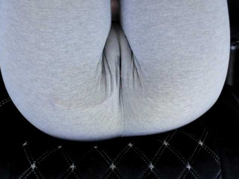 Kira-Kell webcam model stream image