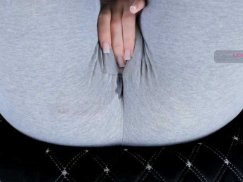 Kira-Kell webcam model stream image
