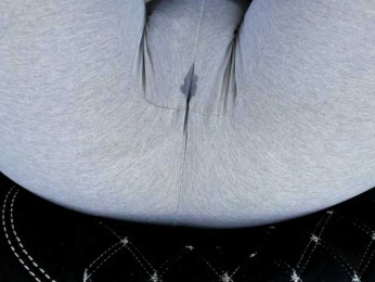 Kira-Kell webcam model stream image