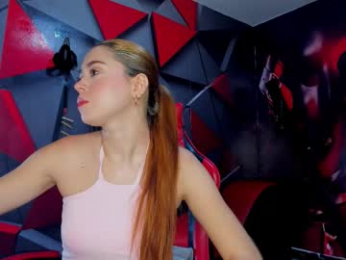 hana_and_zeta webcam model stream image