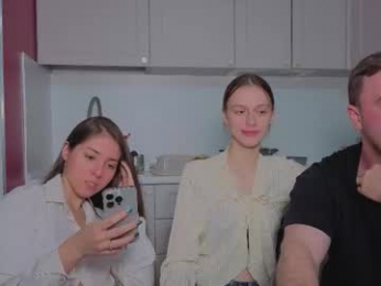 ihavepaws33 webcam model stream image