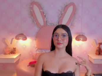 saraa_skinny webcam model stream image