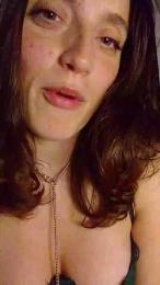 Mileepecas webcam model stream image