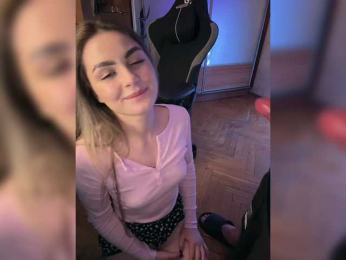 TwoPlay webcam model stream image