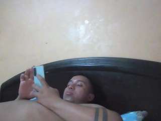 juanalber010 webcam model stream image