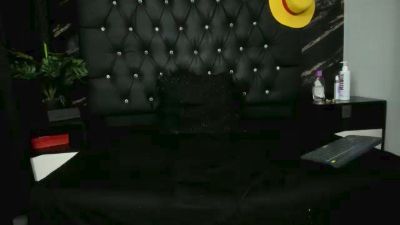 ArethaOzz webcam model stream image