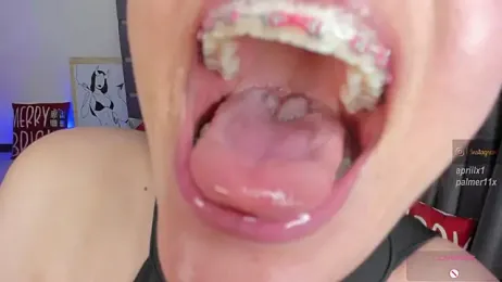 Aprilx1 webcam model stream image