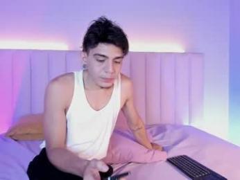abrilandjulian webcam model stream image