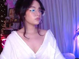 laralittle webcam model stream image