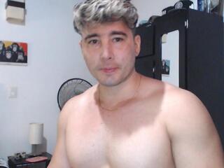 Miguel G webcam model stream image