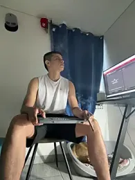 cash_master_daniel webcam model stream image